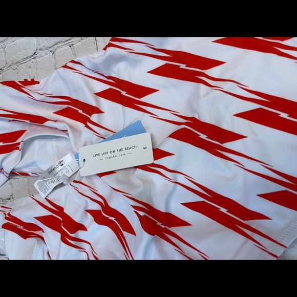 Cupshe Sandra Bolt Swimsuit - Picture 2 of 3